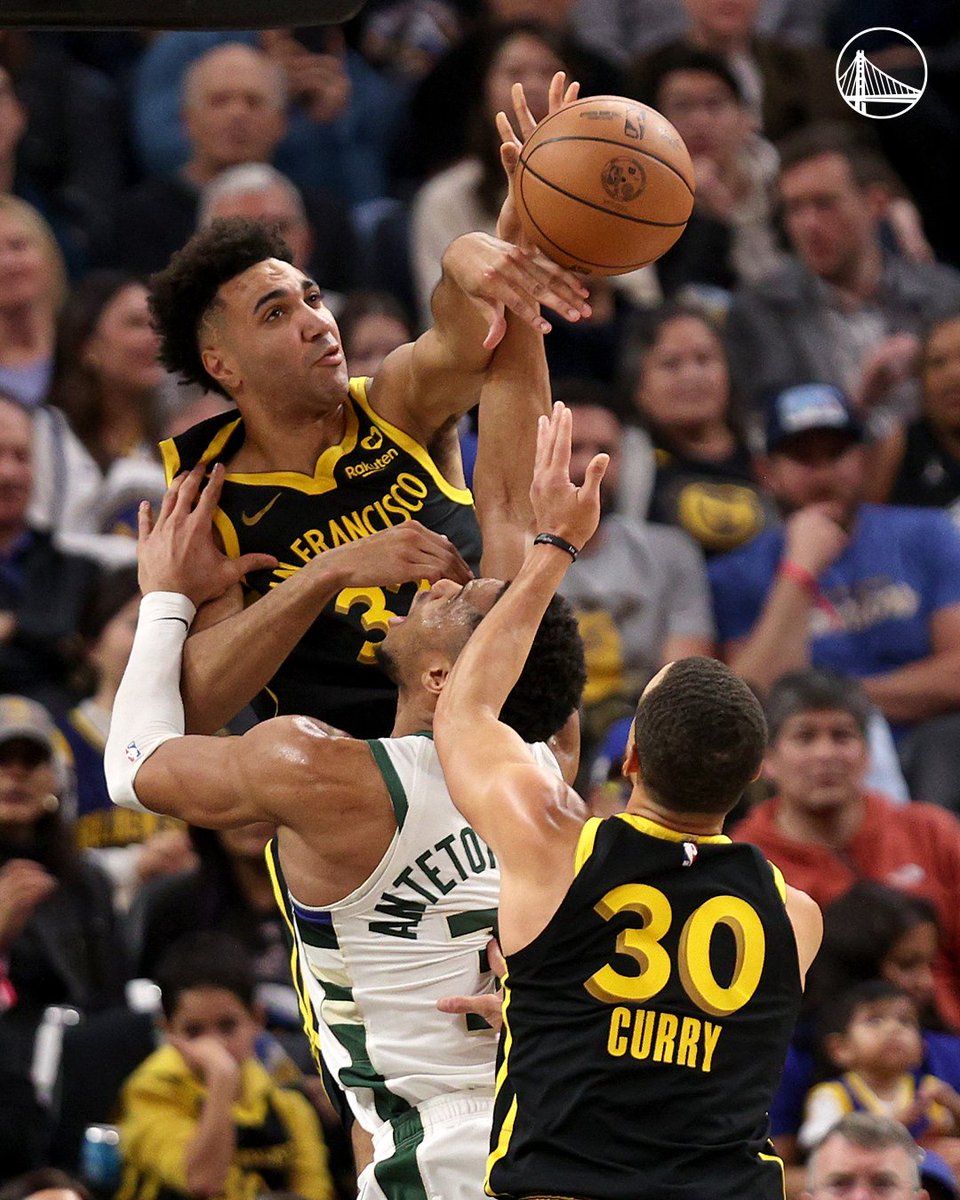 warriors's tweet photo. Rim protection at its finest https://t.co/Y3dSkkv1rB