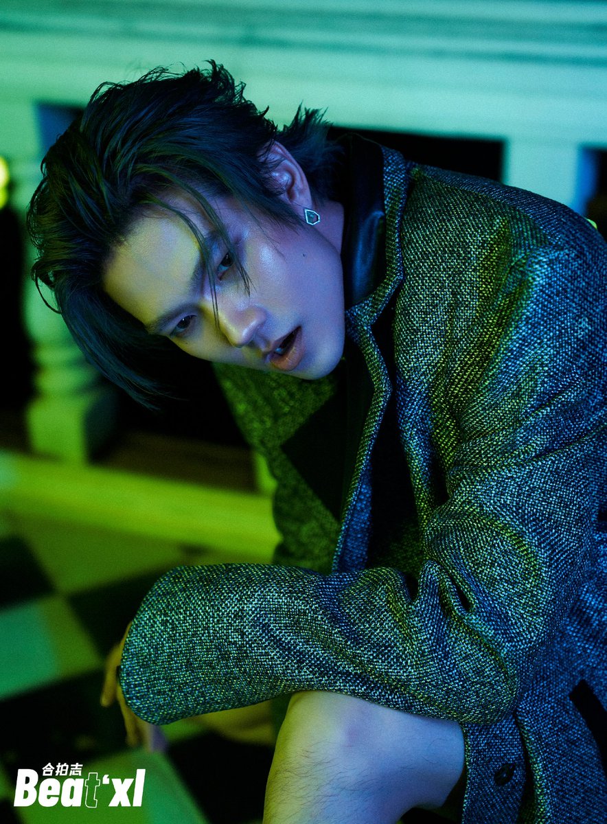 HE’S SO HIGH FASHION MODEL MATERIAL

#BuildJakapan <a href="/JakeB4rever/">BIU.</a>