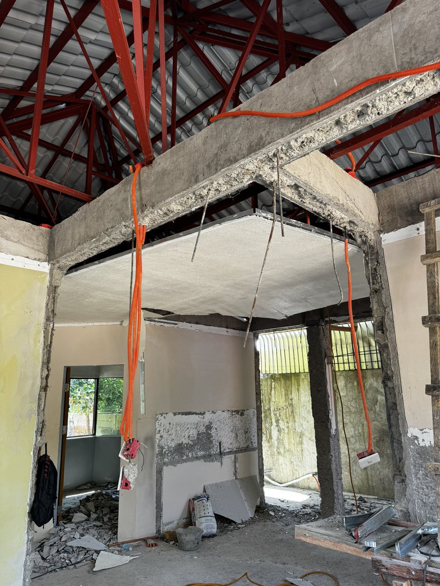Micha3lHinrichs's tweet photo. Ceilings coming down today.. Progress is phenomenal. 🏡
MJH ❤️ BEH
#home #love #Philippines #banisandmjhinrichs #foreignpartner https://t.co/f3Apw93LKV