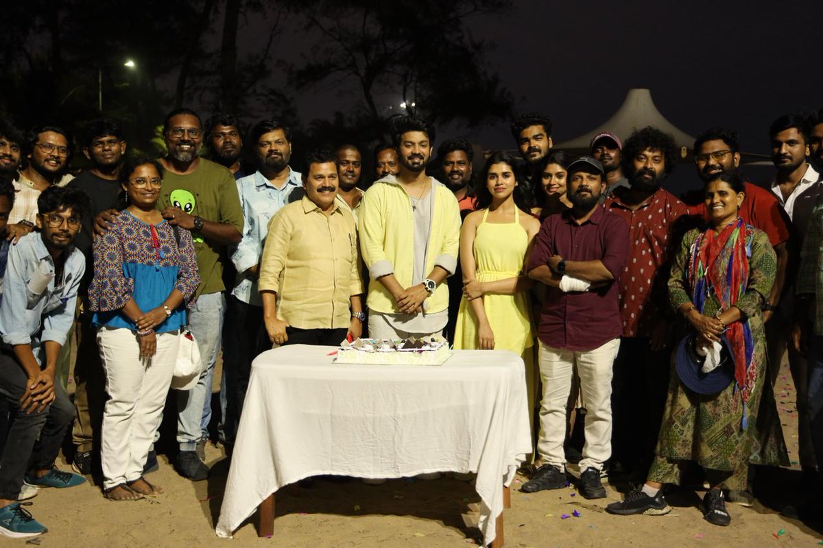 Lights, camera, action! 🎬 The shoot for #KadhaleKadhale shoot wrapped up. Starring @mahatofficial @meenakshiGovin2 @srivaarifilm @offBharathiraja @vtvganeshoff @raveena116 @RajAyyappamv @composer_Vishal @premragunathan @PradeepAnandhan @ViyanPugz @SureshChandraa…