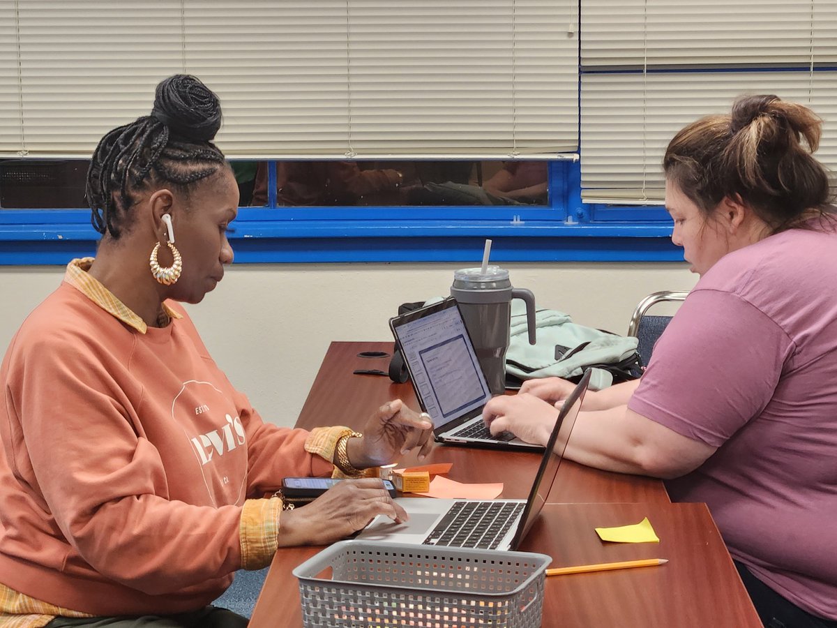 Lowanna Jones tweet media