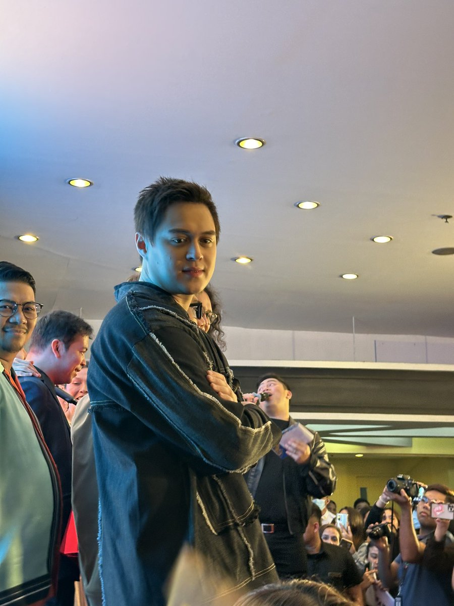 Zeny49130547's tweet photo. 7/30 Time is what we want most .
Make each moment count !! 

Congratulations #EnriqueGil for the success of #IAmNotBigBird !! 

May you have more beautiful projects to come 🙏❤️ https://t.co/Gls3JPQt0Q