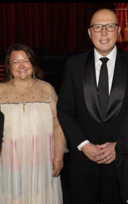 MettaBhavana1's tweet photo. #MAFS sinks to new low. 
The half-life of Uranuim-235 is 700 million years. Spent nuclear fuel remains hazardous for at least 24,000 years. The terminal half-life of #Duttonium's political career is sometime in 2025. #NuclearFizzer https://t.co/UnDFbil6Er