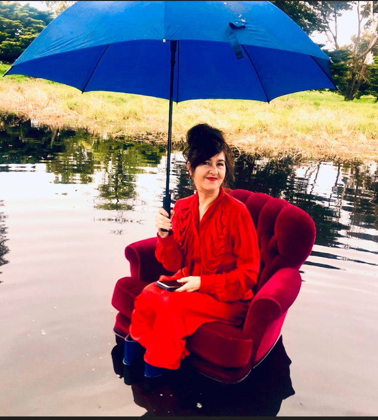 Tanya-Lee Davies tweet media