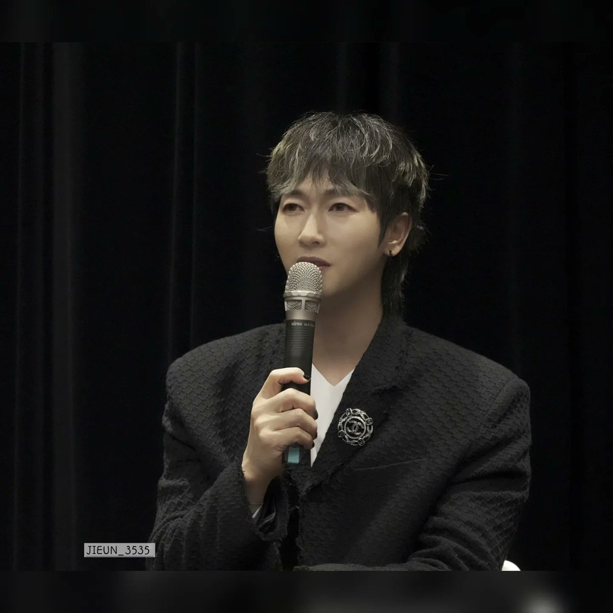 jieun_3535's tweet photo. 2024 JANG WOO HYUK FANSIGN EVENT  [9158日]  IN TAIPEI
#장우혁 #JangWooHyuk #9158日 #FANSIGNEVENTinTAIPEI #ONINNASIA https://t.co/Vev3no47SY