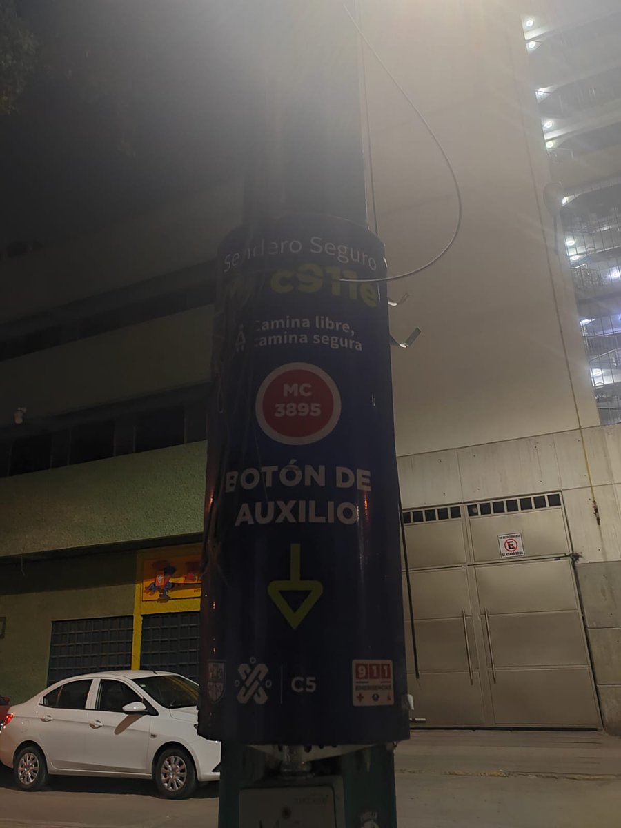 HERMEGISTO's tweet photo. @C5_CDMX @IntiMunoz @ach_CDMX alarma M3895 en calle Iturbide número 31 activada desde hace 30minutos. Solicitamos su inmediata atención por favor. El ruido altera y aturde a habitantes y paseantes https://t.co/CVcREIoLMr