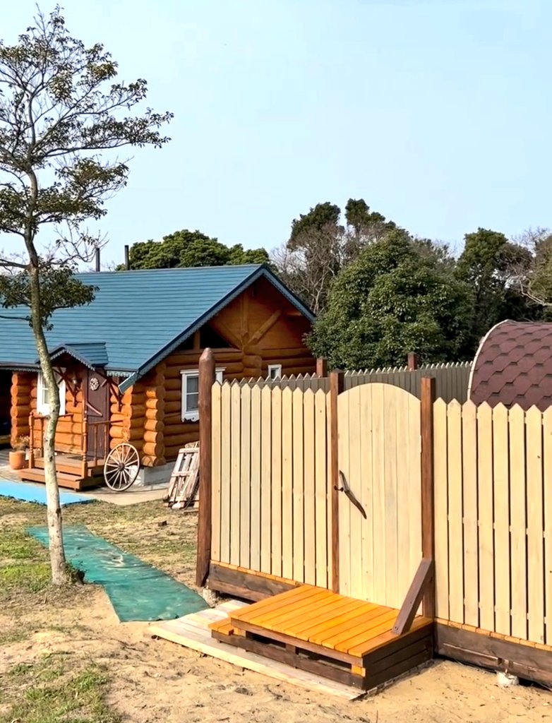 IZBA14's tweet photo. この日は3/18から新規予約受付を開始するシベリア産バレルサウナも利用頂けます！ https://t.co/xD3EQmhowv