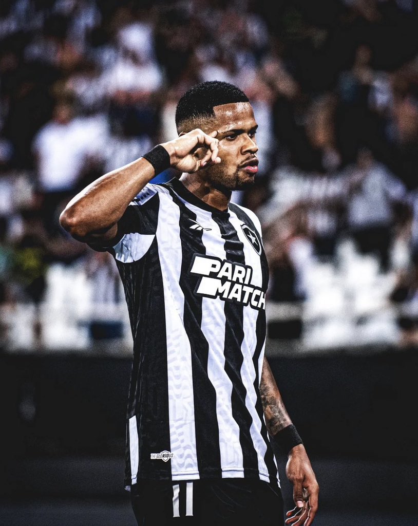 informafogo's tweet photo. JÚNIOR SANTOS! DE OUTRO MUNDO. ⚡️⚡️⚡️⚡️���️ https://t.co/SDwLzXDW3S