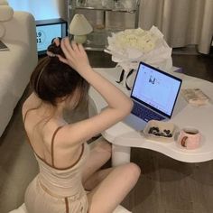 evikrismei's tweet photo. Working from the bedroom can cause some people to associate their surroundings with work rather than sleep, which can make it @MiamiFloMax https://t.co/sqy6NYjCOg