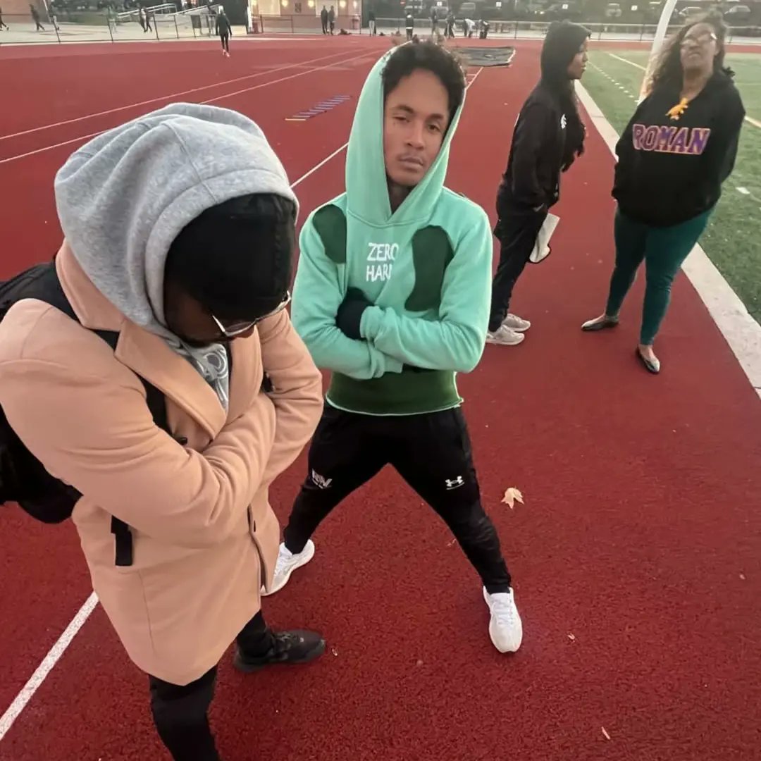 Coach__Morgan's tweet photo. Moments. #RVTF #RVTrack #REDDEVILNATION #ForksUp https://t.co/ncoFTkDJQw