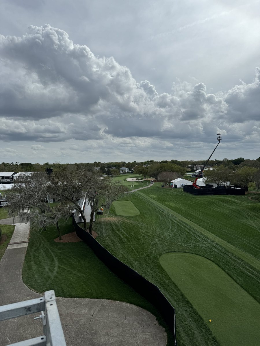 Views from my office this week! Who do we think is going to win this week? 🤔@APinv @NBCSports