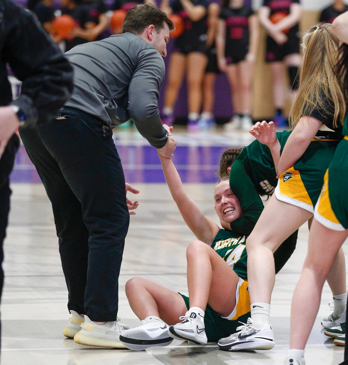 Southern Ohio Sports Authority (@sosaohio) on Twitter photo Take a look at 📸 (via <a href="/dw1509/">Derrick Webb</a>) from North Adams' win over Fort Frye in a Division III regional semifinal on Wednesday.
FULL GALLERY: sosportsauthority.smugmug.com/GIRLS-HOOPS/Wi… Take a look at 📸 (via <a href="/dw1509/">Derrick Webb</a>) from North Adams' win over Fort Frye in a Division III regional semifinal on Wednesday.
FULL GALLERY: sosportsauthority.smugmug.com/GIRLS-HOOPS/Wi…