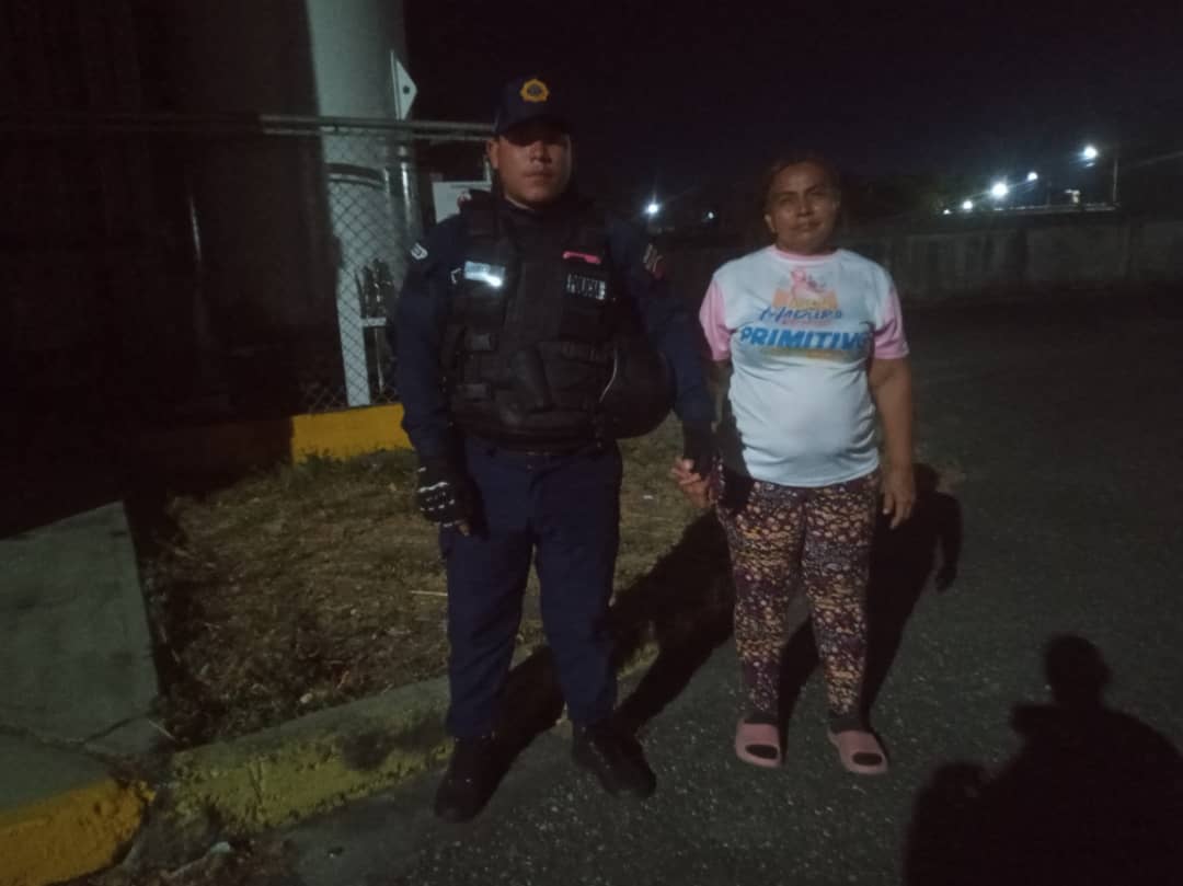 Ccp5aguablanca's tweet photo. _#06 Marzo #CCPN°5AguaBlanca
Nuestros Equipos activados con el Dispositivo Seguridad Nocturno en constante recorrido por el Hospital Tipo I garantizando el resguardo y la seguridad 24/7._
Trabajamos por la paz y tranquilidad de los Aguablanqueños. https://t.co/3FmsXbOMIJ