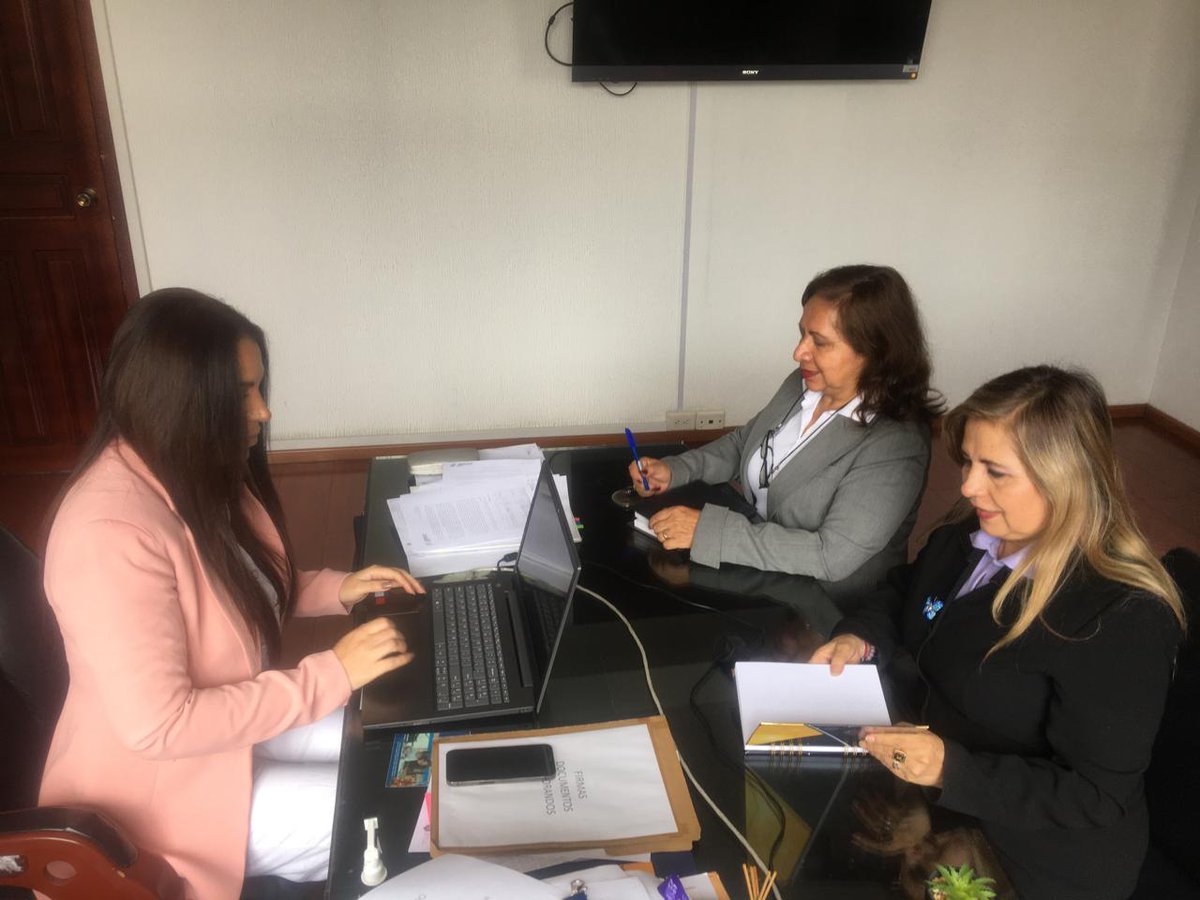 PeraltaAnade's tweet photo. Visita a la Dra Paulina Salazar Directora Distrital, para seguir trabajando con niños, niñas y adolescentes en un nuevo proyecto https://t.co/g6tu3gIHe6
