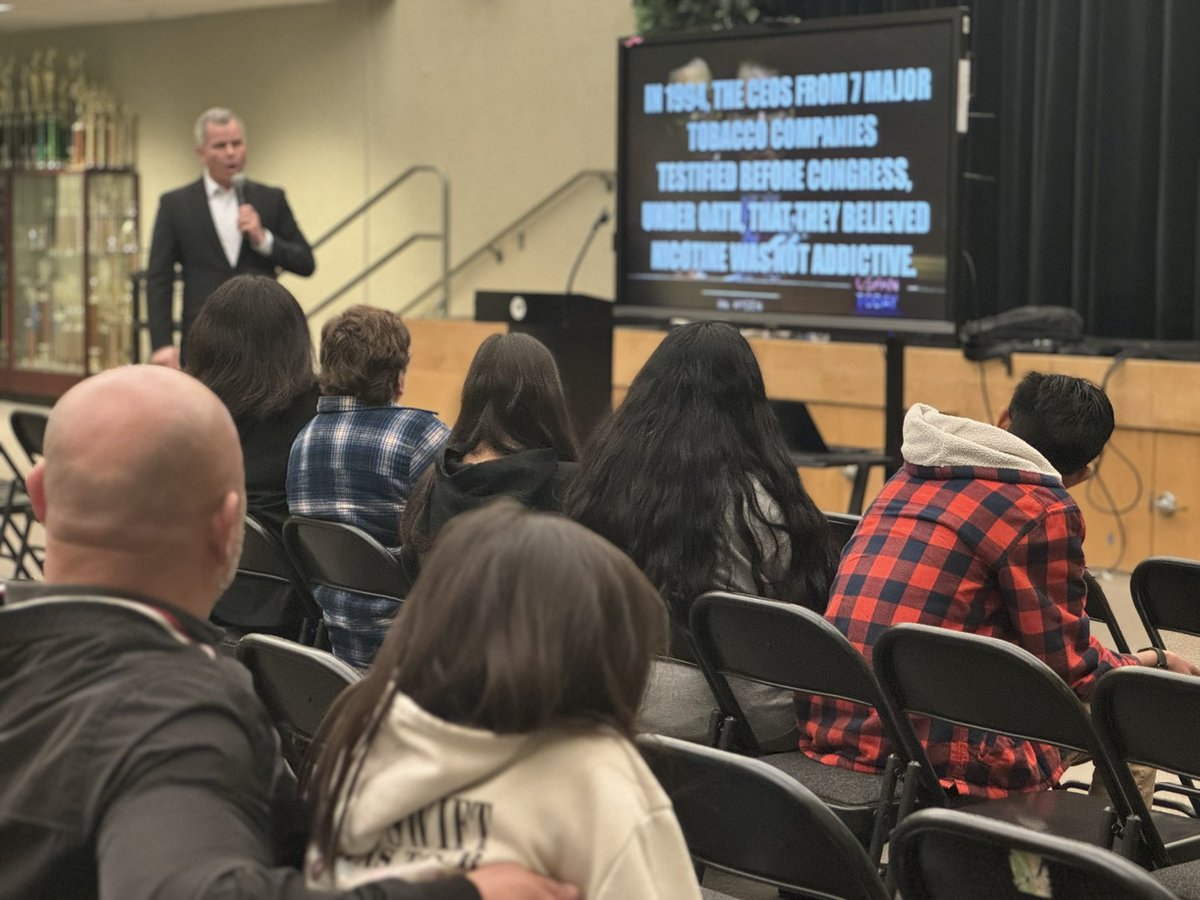 LakeElsinoreUSD's tweet image. Cyber Safety Cop, Clayton Cranford, is sharing important information with families about the Truth About Vaping, Marijuana, and Fentanyl. Talking to our children about drug use can be difficult, but it's critical to their health, safety, and success. cybersafetycop.com/downloads/
