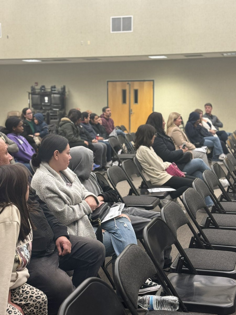 LakeElsinoreUSD's tweet image. Cyber Safety Cop, Clayton Cranford, is sharing important information with families about the Truth About Vaping, Marijuana, and Fentanyl. Talking to our children about drug use can be difficult, but it's critical to their health, safety, and success. cybersafetycop.com/downloads/