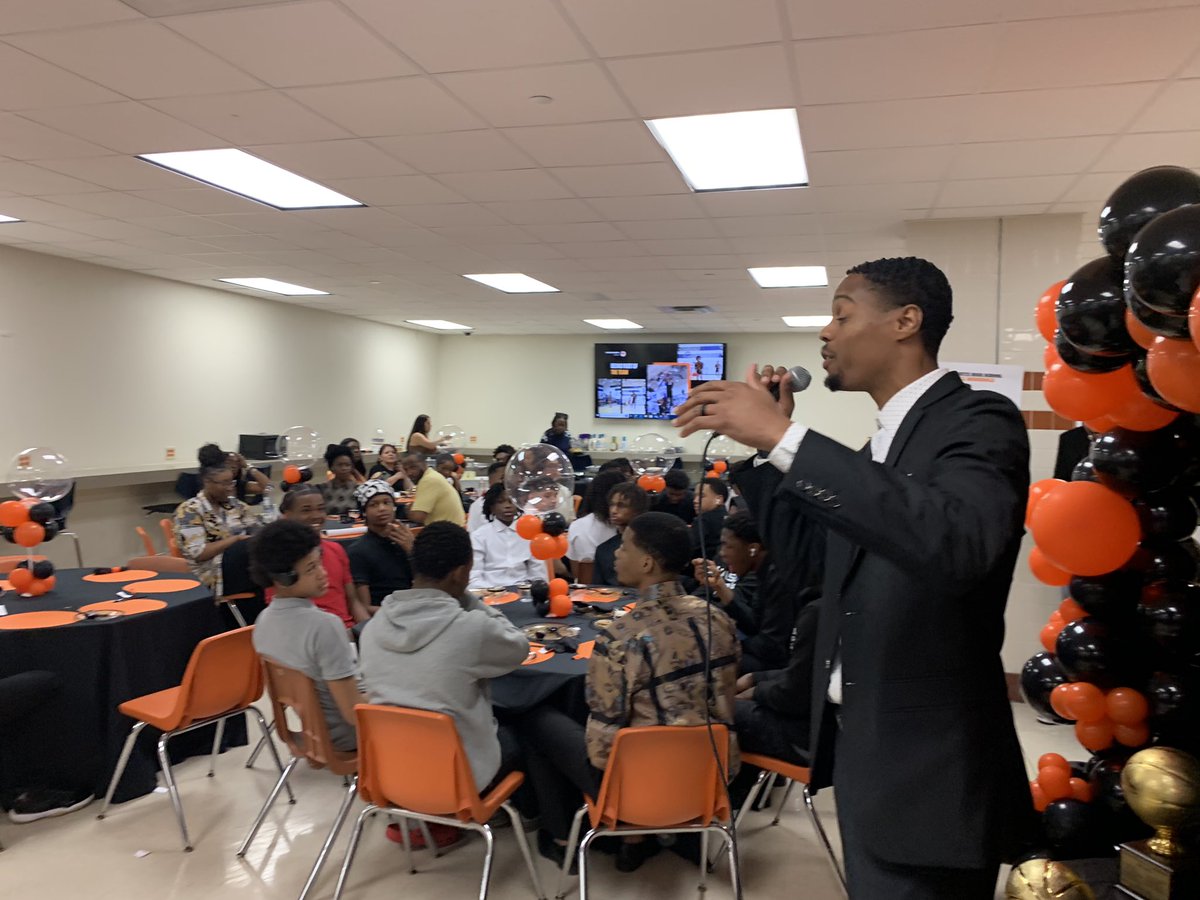 West Mesquite MBB tweet media