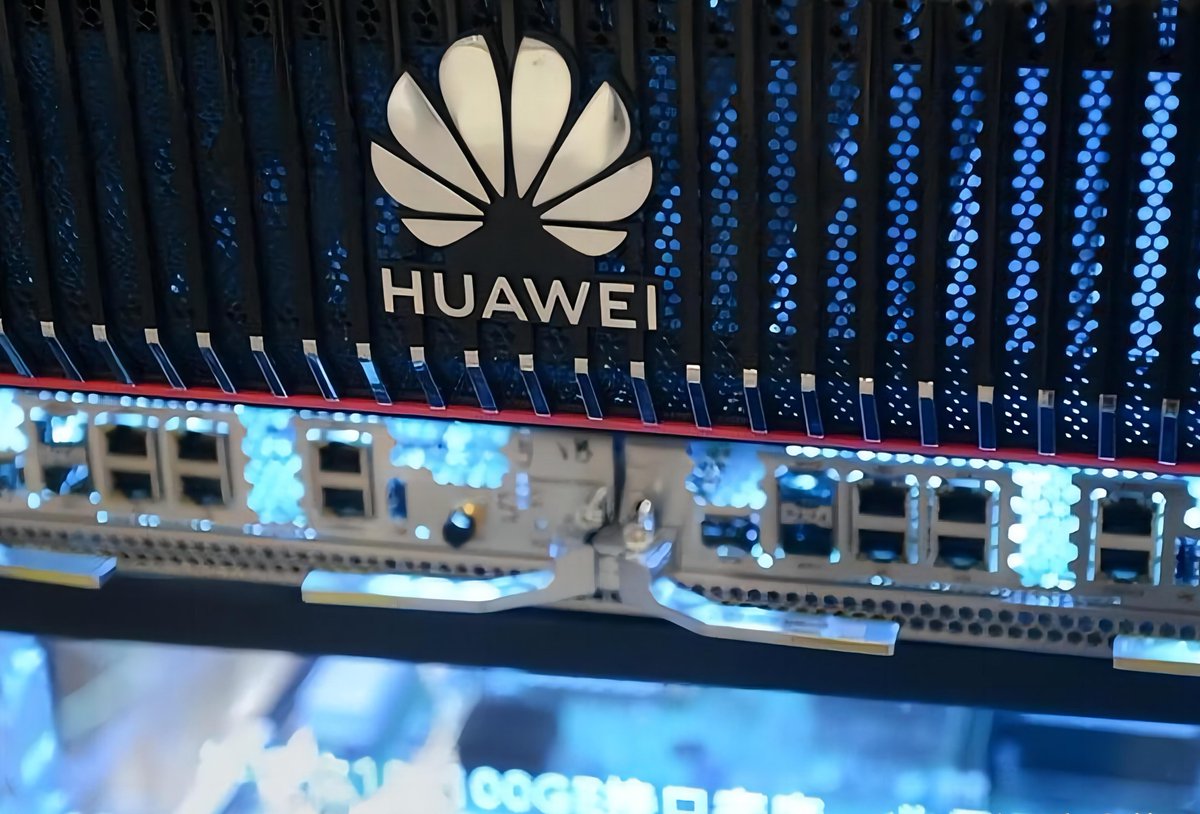 GoSongjiang's tweet photo. Beidou Boyang Data Technology and #Huawei Technologies signed an agreement recently. They will join hands to establish the Beidou Boyang·Huawei Shanghai Space Information Algorithm Center in #Songjiang, which will accelerate the development in the #spaceinformation industry. https://t.co/f90KOYvoAu