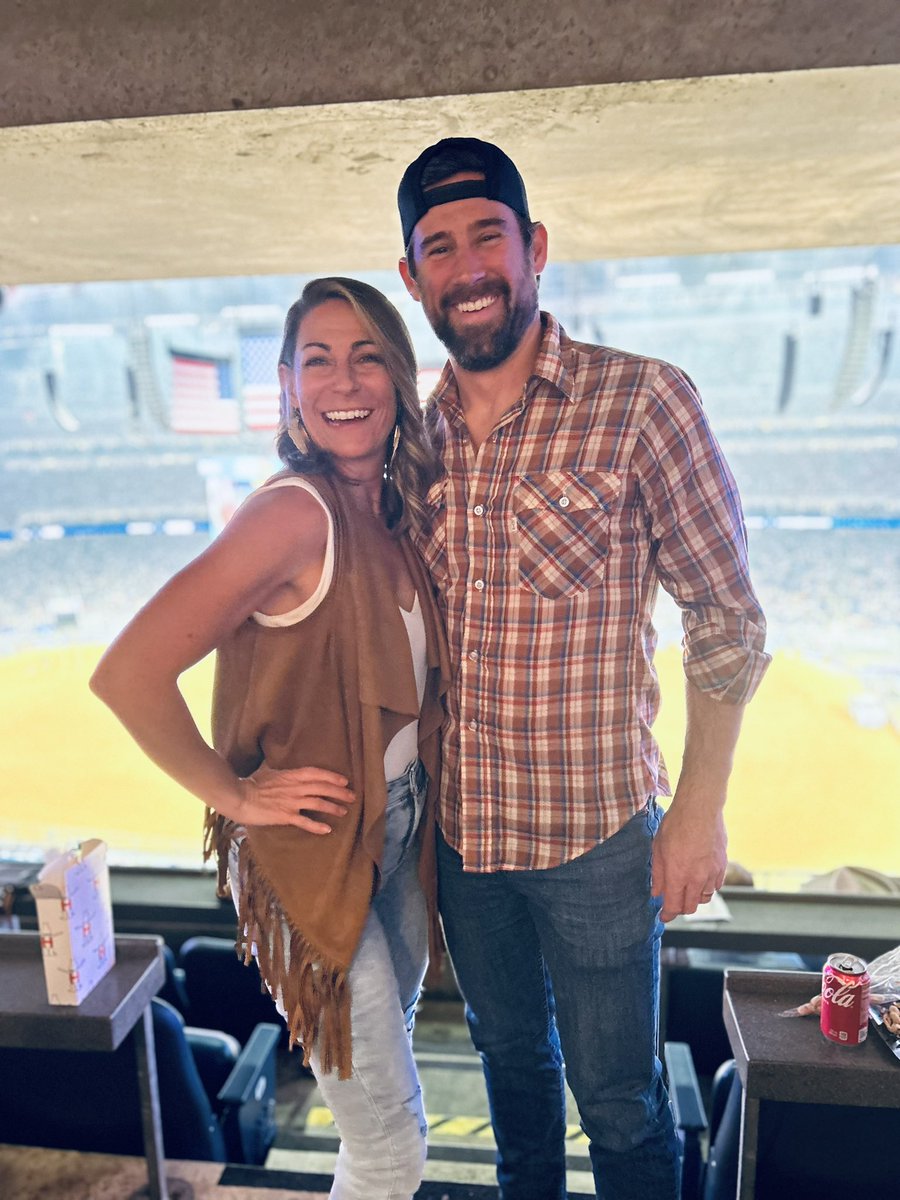 Crystal Mills “Aunt KiKi” tweet media