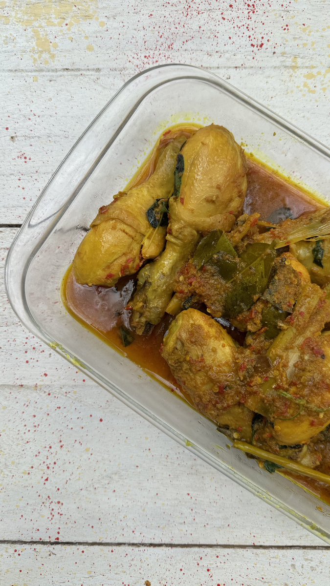 Pashatama's tweet photo. Hello Bali! Makanan rumahan sedap-halal di Seminyak sudah ready untuk makan siang. Soup Ayam anget, Ayam Woku, Ikan Kembung Dabu2, Soun Kecap dll. 

Lokasinya search Google : Sarinande Kitchen Bali ya https://t.co/fl2OhhrcES