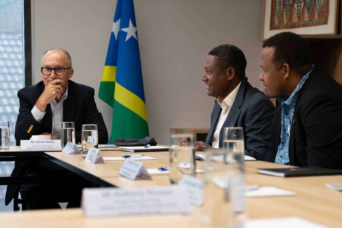 PSC_ANU's tweet photo. 🇸🇧🇦🇺 A reunion of friends! Hosting a delegation from the Solomon Islands Government for a Pacific security roundtable was a privilege. Academics from @ourANU, including James Batley, @georgejkcarter and @stephenrhowes, joined the practical discussions. https://t.co/WfxReZrl9o