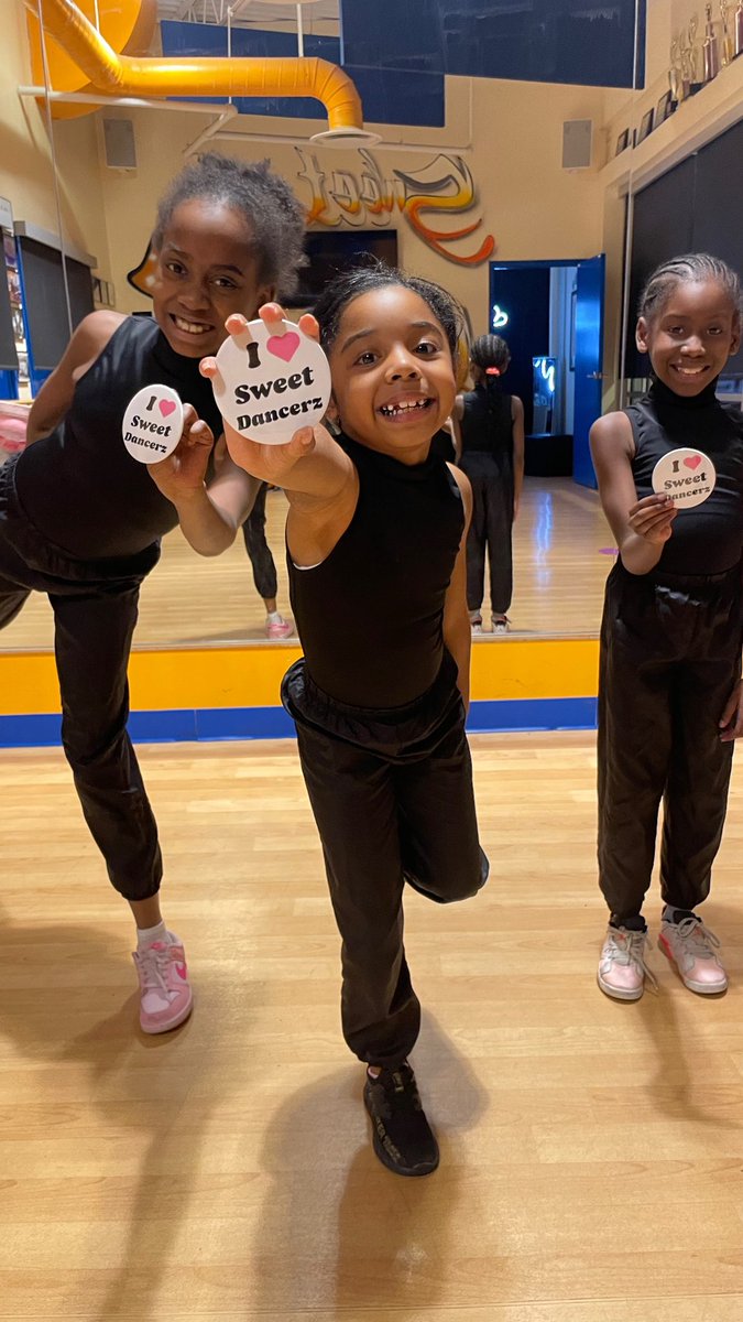 SweetDancerz's tweet image. Purchase Sweet Dancerz merchandise! 
Pin-back buttons &amp;amp; Key chains! Help us fundraise for our studio! ✨💓