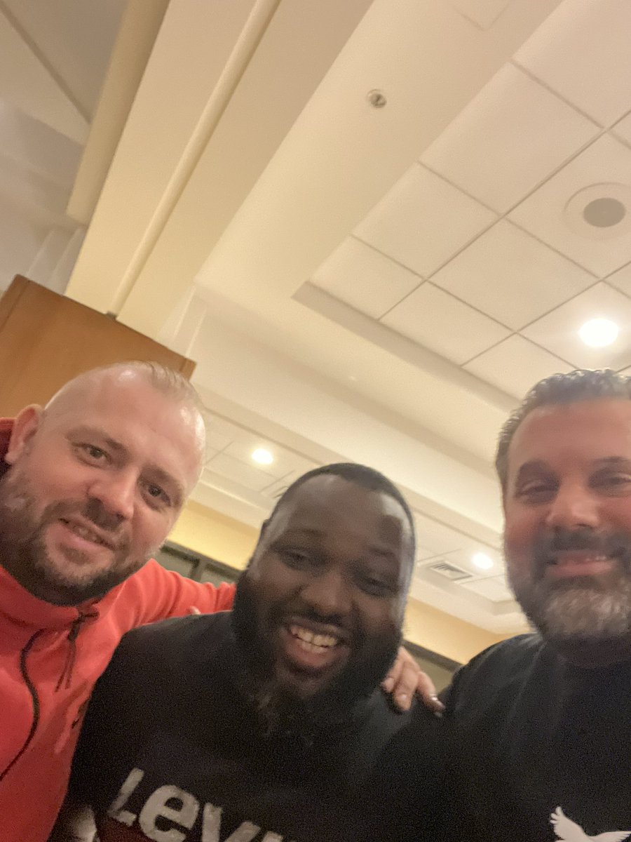 Pete Baloglou tweet media