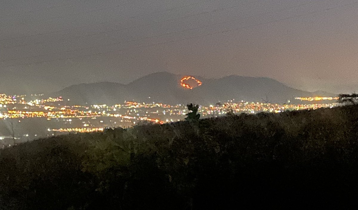 Qué rápido empezó la temporada de salir a caminar y ver incendios a diestra y siniestra. 😐