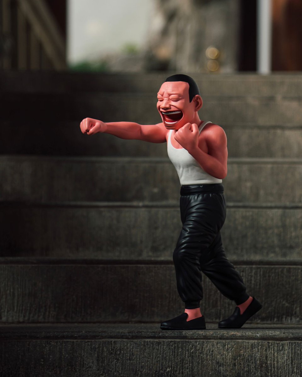 Enter draw at @DDT_Store now for #YueMinJun ’s latest bronze sculpture “Kung Fu” (A small portion is available for public) (ddtstore.com) Draw ends on: 11 Mar 12am EDT / 12pm HKT @ARR_Ltd @DDT_Store