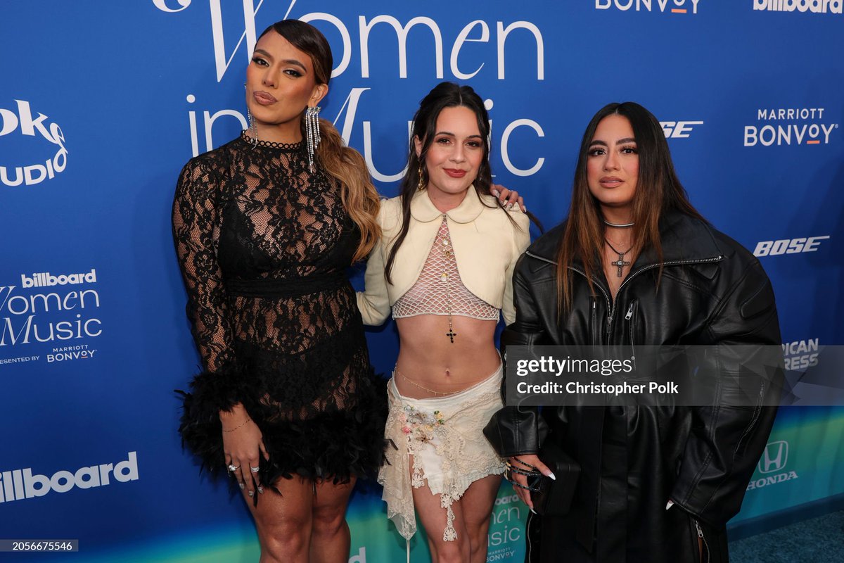 Ally com Dinah e Bea Miller no Billboard Women In Music hoje.