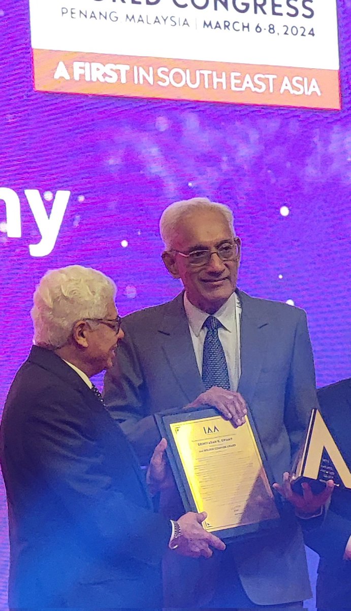 @skswamy recieved the Golden Compass Award from the Governor at the @IAA_Global World Congress in Penang. This is the highest award that IAA Global confers on anyone. Congratulations Sundar. Richly deserved.@panavi @mtata0503 @PradeepDwivedi @PNMahadevan1 @ak_karnani @janaksarda