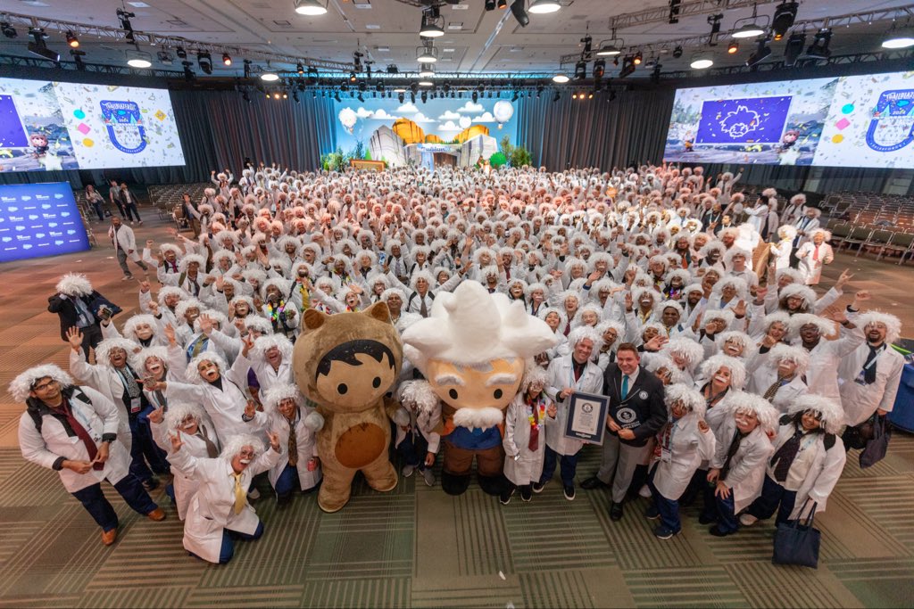 With salesforce everyone is an Einstein.  Join us, ❤️ #TDX24