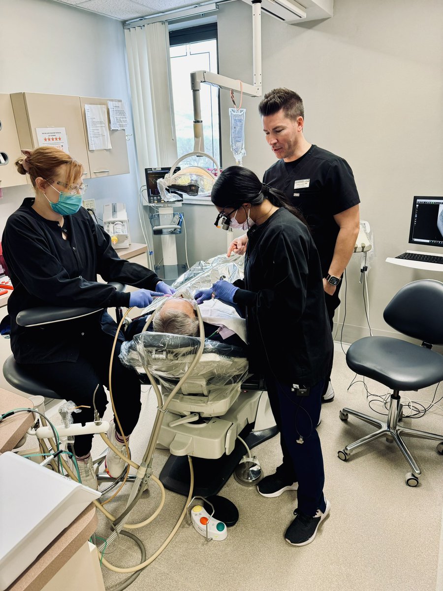 FrandsenDDS's tweet photo. Happy Dentist Day!  🦷🪥  Dr. Frandsen spent the day at Idaho State University teaching the dental residents modern implantology, guided surgery, and sedation.  Take a minute and wish Dr. Frandsen and Dr. Griffin a “Happy Dentist Day!”  #IdahoFallsSmiles #IAGD #ISUdentalresidency https://t.co/nlsAh9ds7j