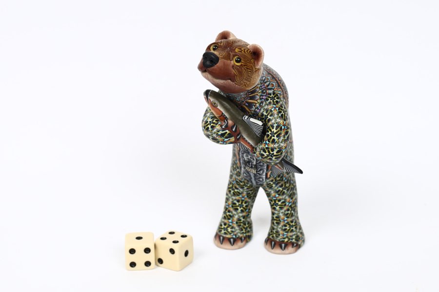 CaseyDzn's tweet photo. Jon Stuart Anderson 
Standing Bear III
Bear holds dinner of fish.
Polymer Clay 2017
12.5 x5.5x7.5cm/5x2.2x3 inches https://t.co/pDVII52Jiy