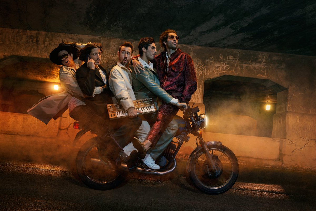 Clay and Friends do all their own stunts 🌀It’s been that way since day one. 

JOIN THE RIDE ON MARCH 15 💨 

PRE-SAVE « STUNT » our new EP 🚁 
✨ en.clayandfriends.ca/projet/ep-stunt ✨

📷 In Loving Memory of Félix Renaud 🕊️