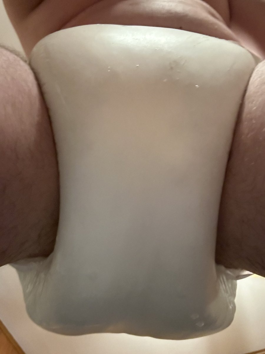 squeakyboi6's tweet photo. Waterlogged a megamax diaper with a stuffer would have been nice to squeeze with others uwu https://t.co/qUYBqkZ9p0
