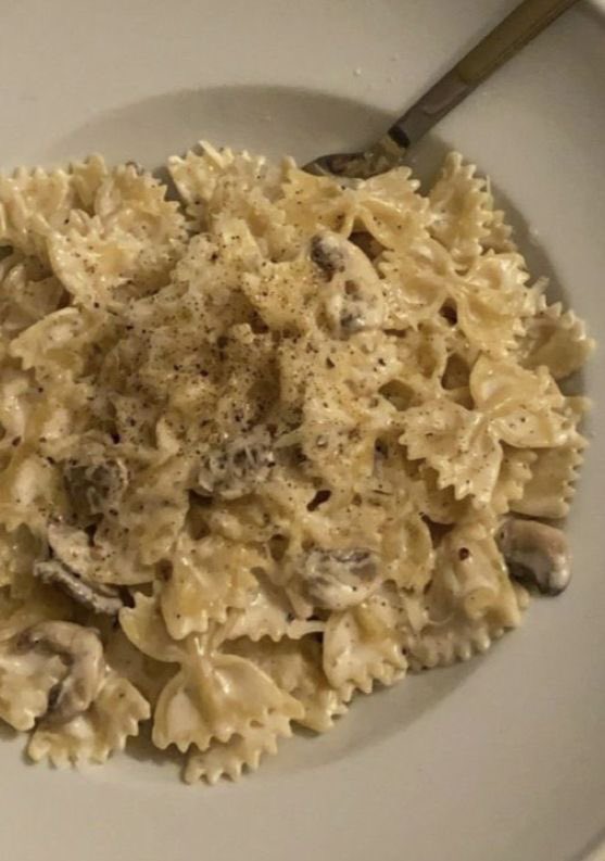 magnoliascals's tweet photo. food poll: this or that? ✧.*
(cals don’t count and sub meat if ur veg) https://t.co/VADMcT09Fz