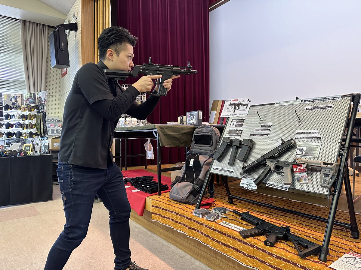airsoft97_shop's tweet photo. 先日開催されました #gototokushima 物販イベントの記事がハイパー道楽様からアップされております!
AIRSOFT97も初四国出店✨✨
記事冒頭からご紹介頂きありがとうございます‼
更に来週末は #中部ガンマ #中部エアソフトガンマーケット 開催ですね☺ 名古屋開催の物販イベントもぜひご注目ください!