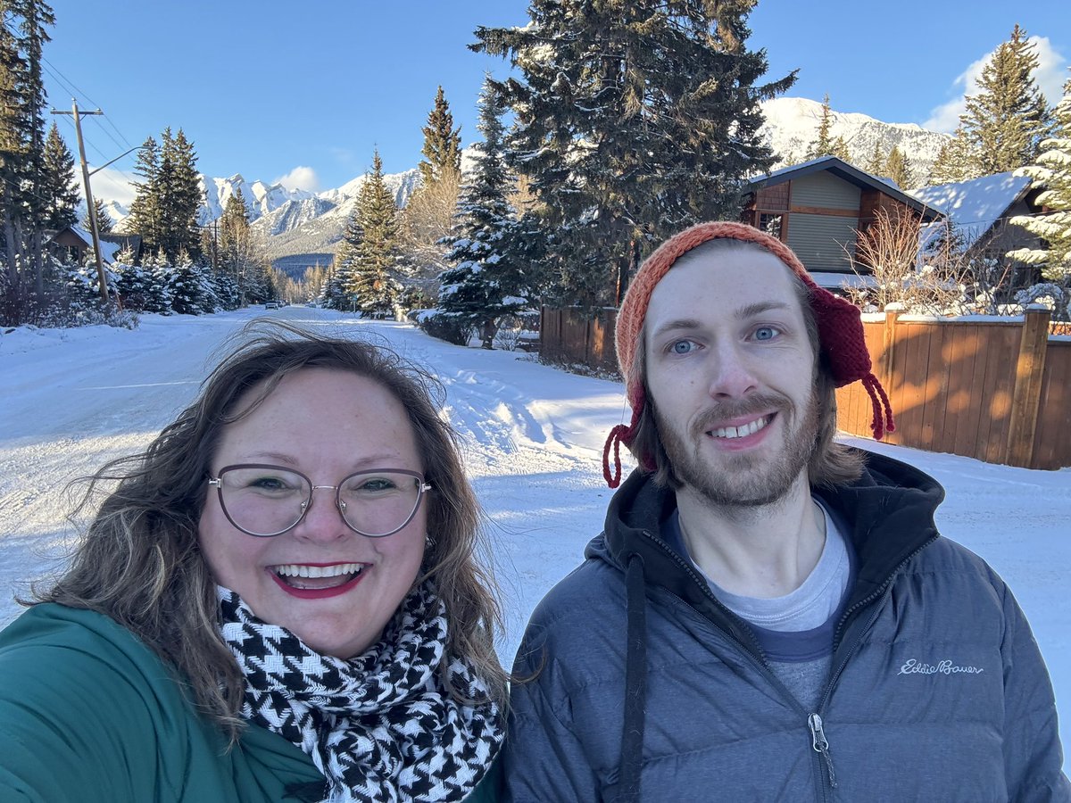We were door-knocking today in Canmore! Thank you @ElmeligiSarah and Theran for joining us! #abndp #abpoli