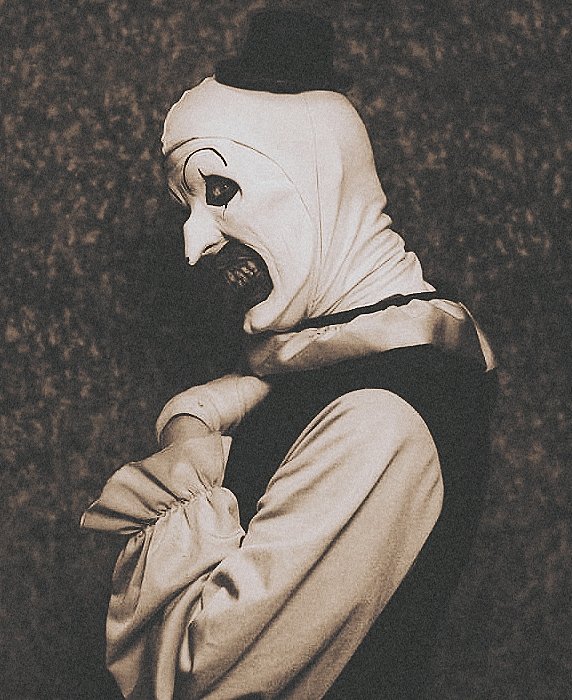 KryptKeeper21's tweet photo. David Howard Thornton as Art the Clown 🖤🔪🤍 https://t.co/QCWrdz6YNb