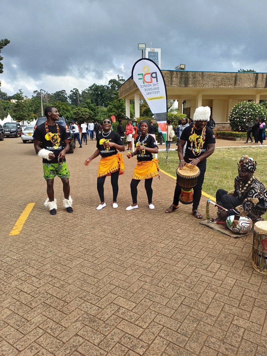 Yesterday we had a blast at @thePDFestival 🎉 We spoke to the youth about misinformation and how to be a responsible digital citizen with the WhatsApp course that we recently launched at the @africamediafest powered by @BarazaLab. Drop by today and learn how to #FumbuaUkweli!