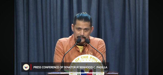 inquirerdotnet's tweet photo. Four senators have so far joined Robin Padilla in his bid to block the Senate panel on women’s contempt order vs alleged rapist Apollo Quiboloy. 

“Sa ngayon nakakalima. Limang [pirma]. Kailangan ko pa ng tatlo,” Padilla told reporters on Thursday.

Padilla named these senators as follows:

— Senator Bong Go
— Senator Cynthia Villar
— Senator Imee Marcos
— Senator JV Ejercito

|  @charieabarcaINQ