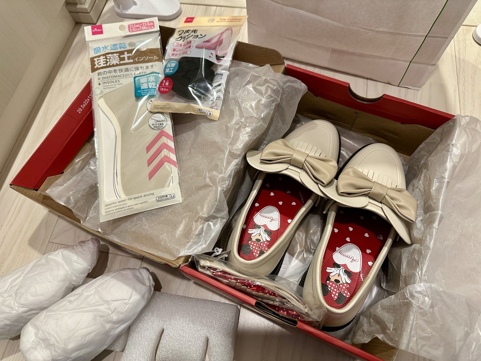 アリーム ミニーデザインローファー アイボリー アリーム ミニー