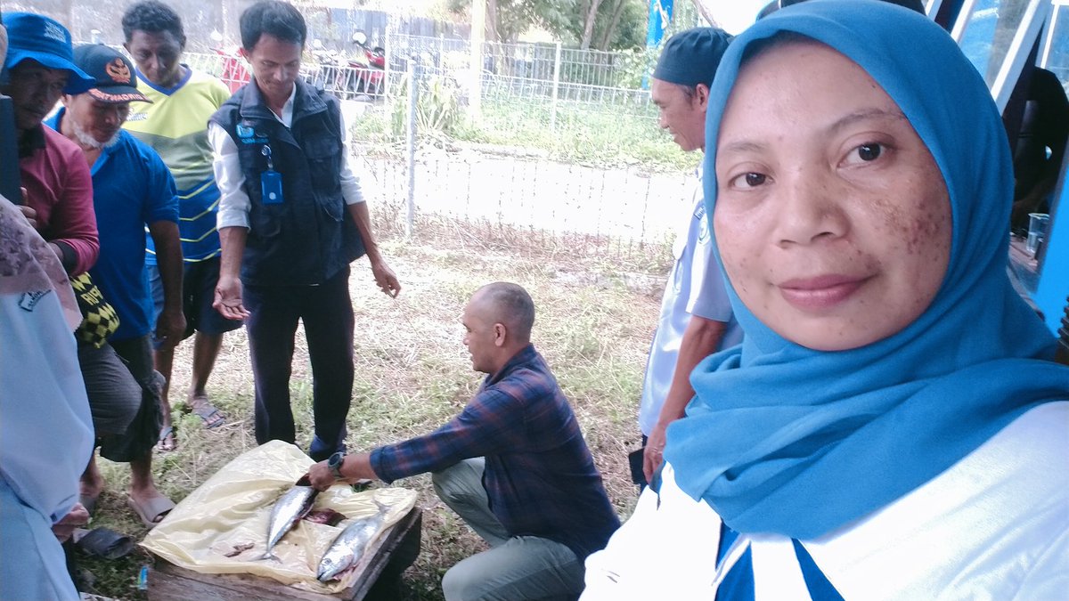 Rusmalarano's tweet photo. Selasa 05/03/2024.Rusmala A.R, Luhkan Kab.Halmahera Selatan Melaporkan Pendampingan Nelayan mengikuti kegiatan Bimbingan Teknis pengisian E-LOGBOOK , bersama USAID BER-IKAN Bulan Maret 2024 di desa Panamboang.
#GiatLuhkanSatmingkalAmbon
#Luhlapor
#HalmaheraSelatan
@BP3Ambon https://t.co/d0RxLR8Wm7