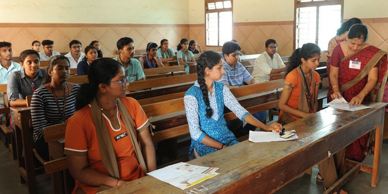 educationtimes's tweet image. Karnataka Common Entrance Test scheduled for April, check exam dates, and eligibility here.

Read full Article on - educationtimes.com/article/alerts…

#KCET #Karnataka #CommonEntranceTest