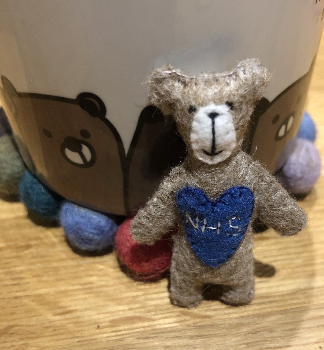 HeartFeltJudy's tweet image. New #pocketbear now available on my #etsyshop #pockethug #bears #minibears #bears #bear #nhsbear #nhs #thankyounhs #smallgift #etsyseller 😊💖🐻