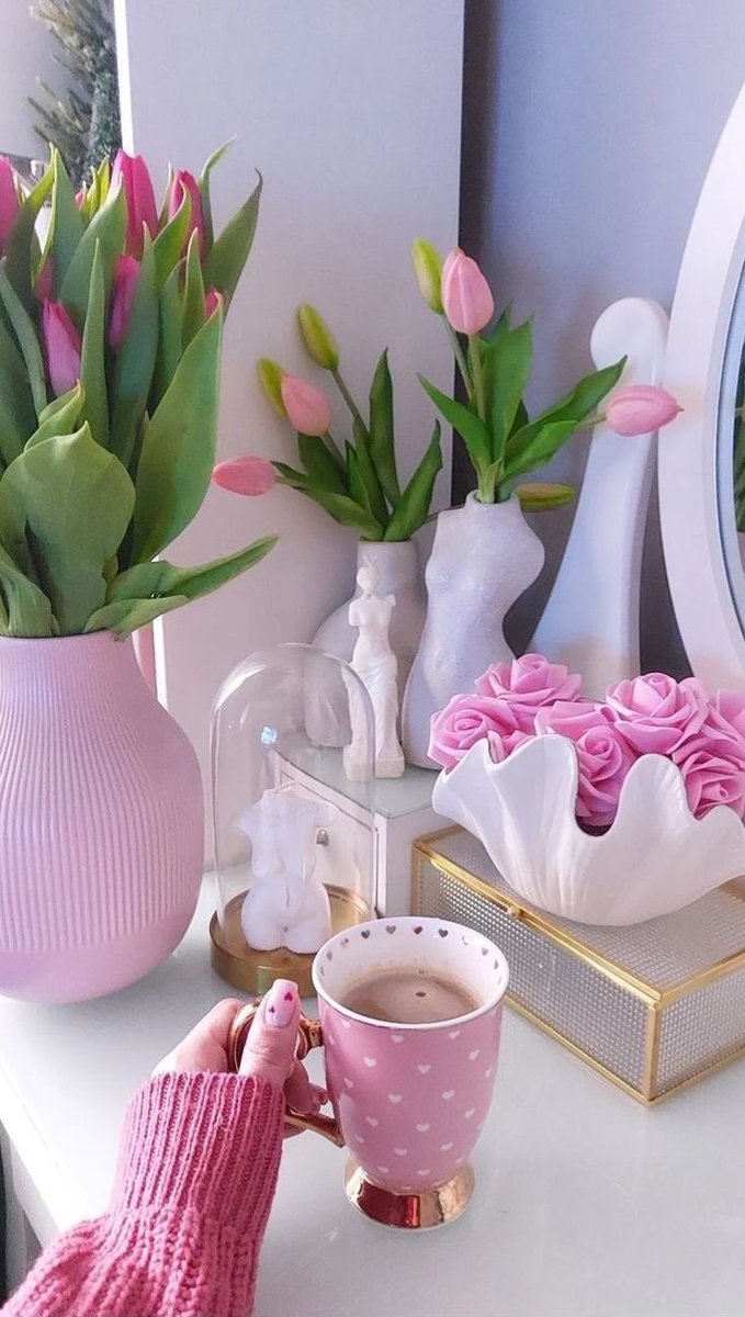 #صباح_الخير للموجودين والمتفاعلين🌹🤍
شربتو #قهوة_الصباح وإلا باقي ؟