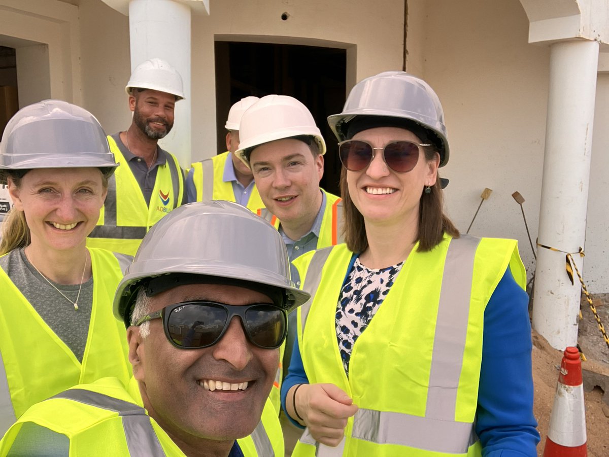 « Vous n’êtes pas encore arrivés mais vous êtes plus proche qu’hier. » Anonyme

Yes, we haven’t arrived yet, but we are closer than yesterday. Our🇬🇧British Embassy building in #Djibouti🇩🇯is making progress!

Allons-y! 👷🏠🛠️🪚

🇬🇧&amp;🇩🇯#ShrinkTheDistance