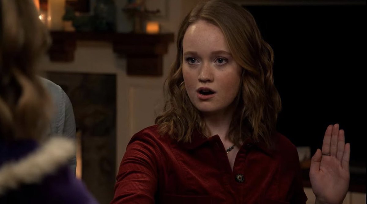 k0sm1cs's tweet photo. mourning the loss of abby hammond and her fuckass salon curls and gayass outfits https://t.co/fNDWE9iX98