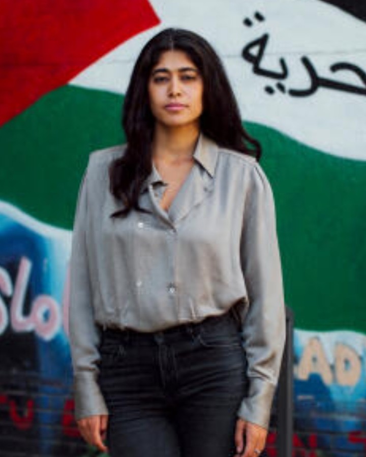 gauchecaca's tweet photo. Je vous présente Rima Hassan une militante pro Hamas. Elle figure également sur la liste LFI pour les européennes.
Au moins les choses sont claires, le parti d'extrême gauche a ouvertement choisi le camp des terroristes.
Chaque vote LFI cautionnera l'antisémitisme. 
Point barre. https://t.co/9WnByF82kR